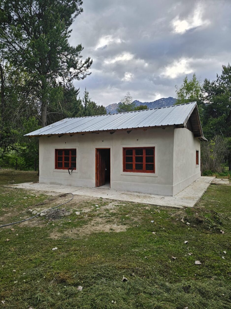 Oportunidad! Casa a terminar con lote 2000 Mts2,  Las golondrinas