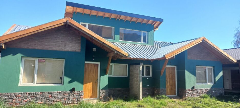 VENTA DE DÚPLEX EN BARRIO ARRAYANES – EL BOLSÓN
